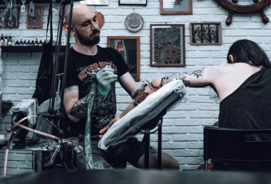 тату-салон ink devil tattoo фото 16 - tattooo.ru